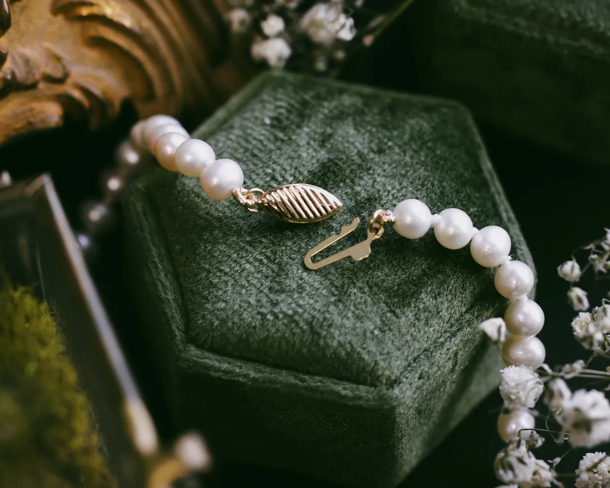 14K GOLD CULTURED WHITE FRESHWATER PEARL NECKLACE