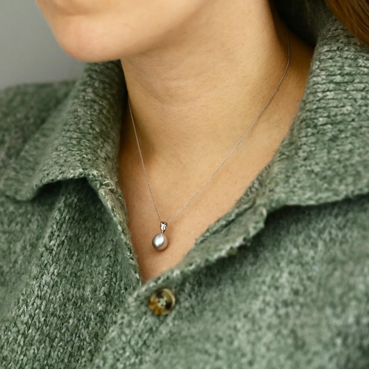 9mm Grey Teardrop Cultured River Pearl Pendant on 18" Chain | 9K White Gold