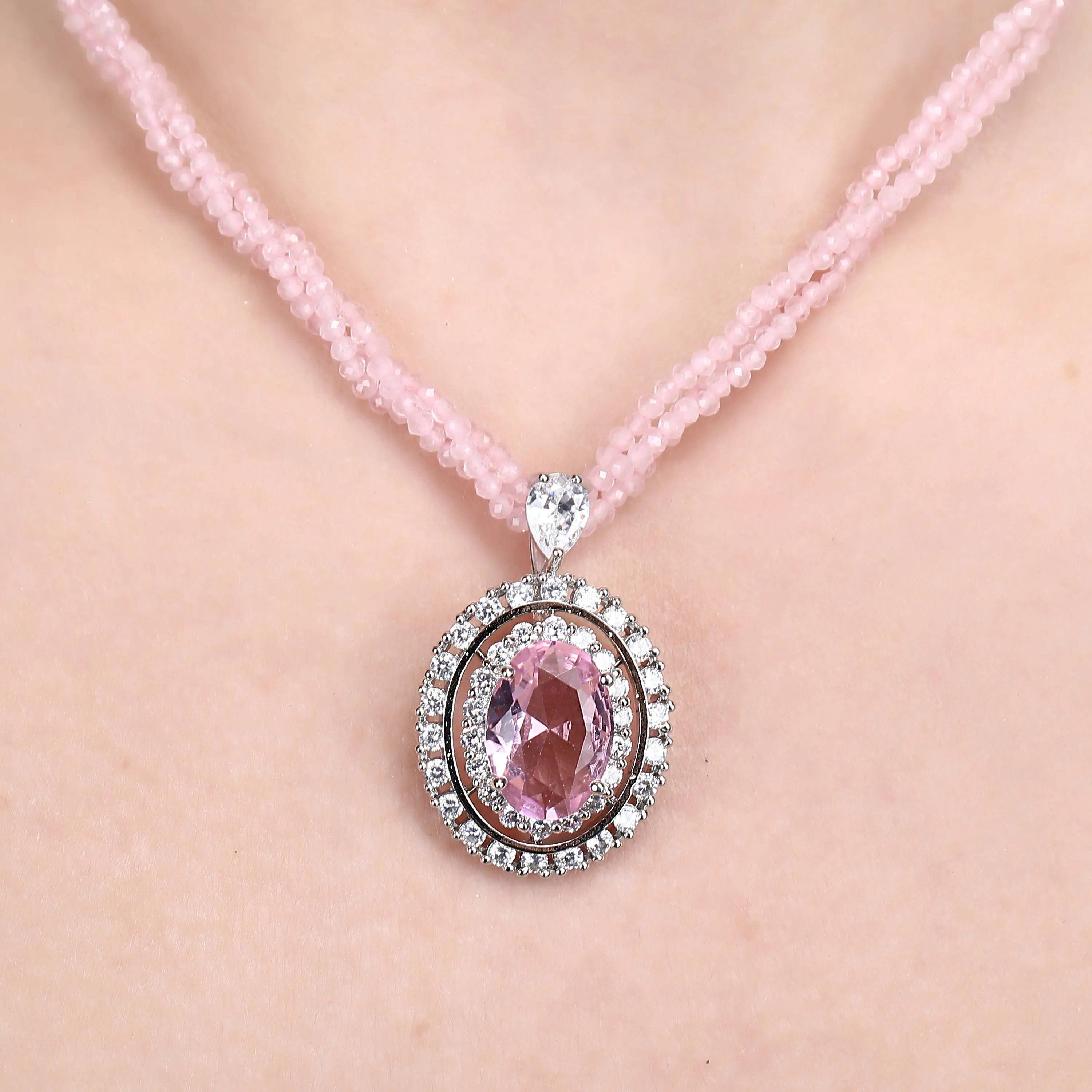 Ahana Zircon Pendant Set