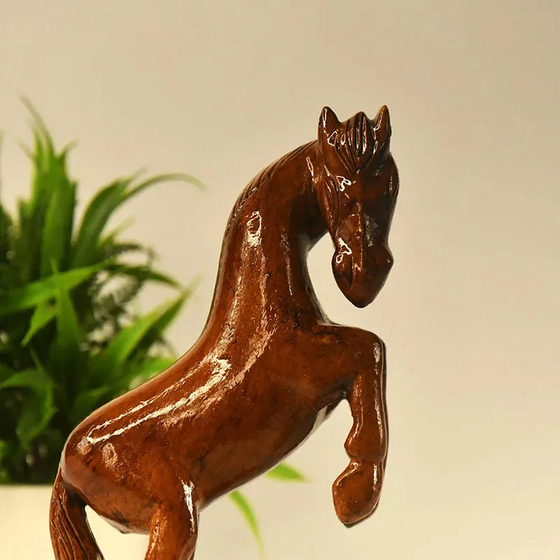 Racing Towards Greatness Wooden Horse Showpiece