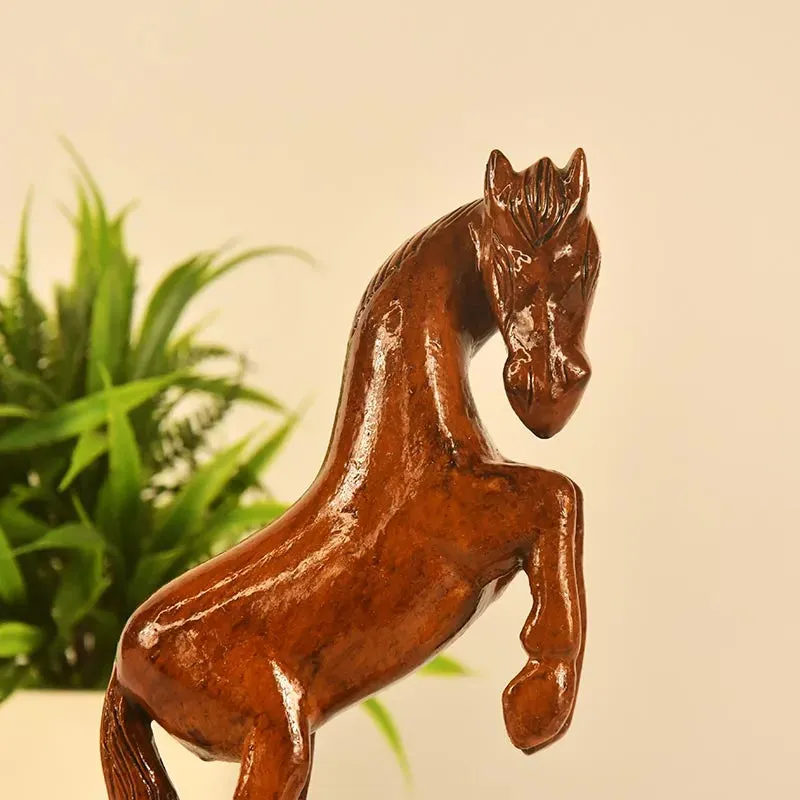 Racing Towards Greatness Wooden Horse Showpiece