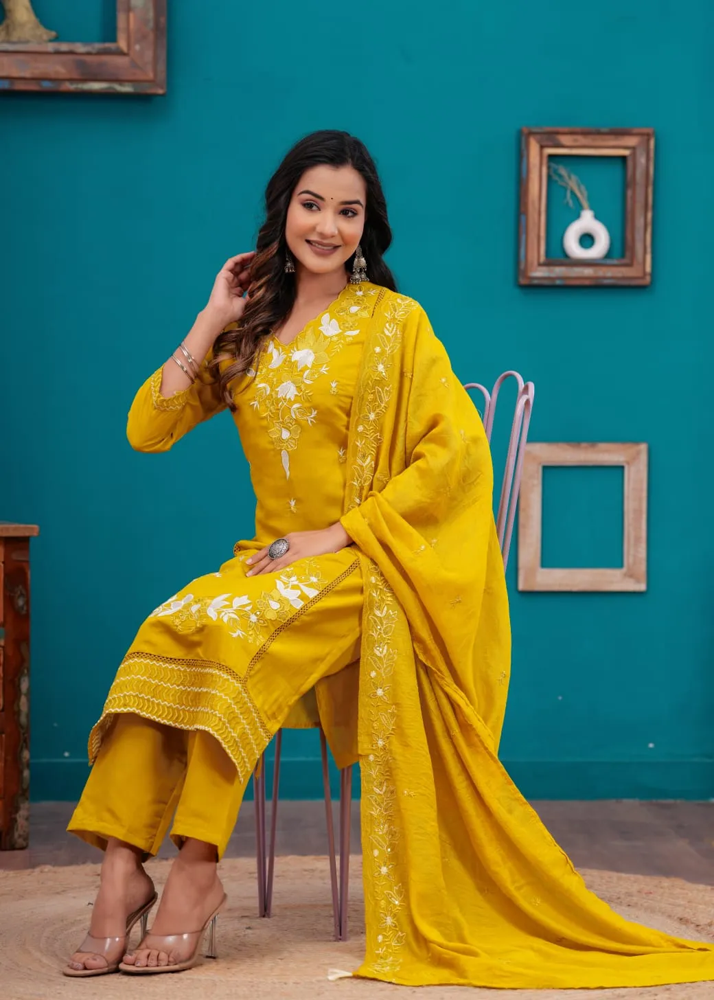 Roman Silk Kurti Pant Set with Chanderi Dupatta – Embroidered 3-Piece Suit