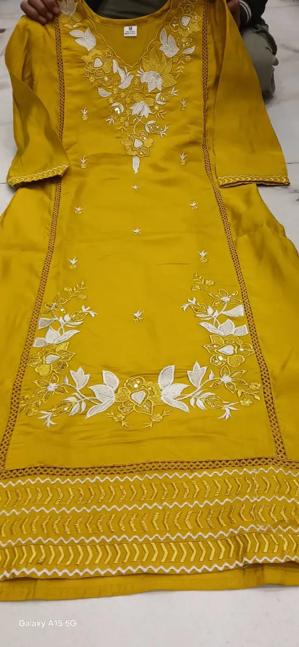 Roman Silk Kurti Pant Set with Chanderi Dupatta – Embroidered 3-Piece Suit