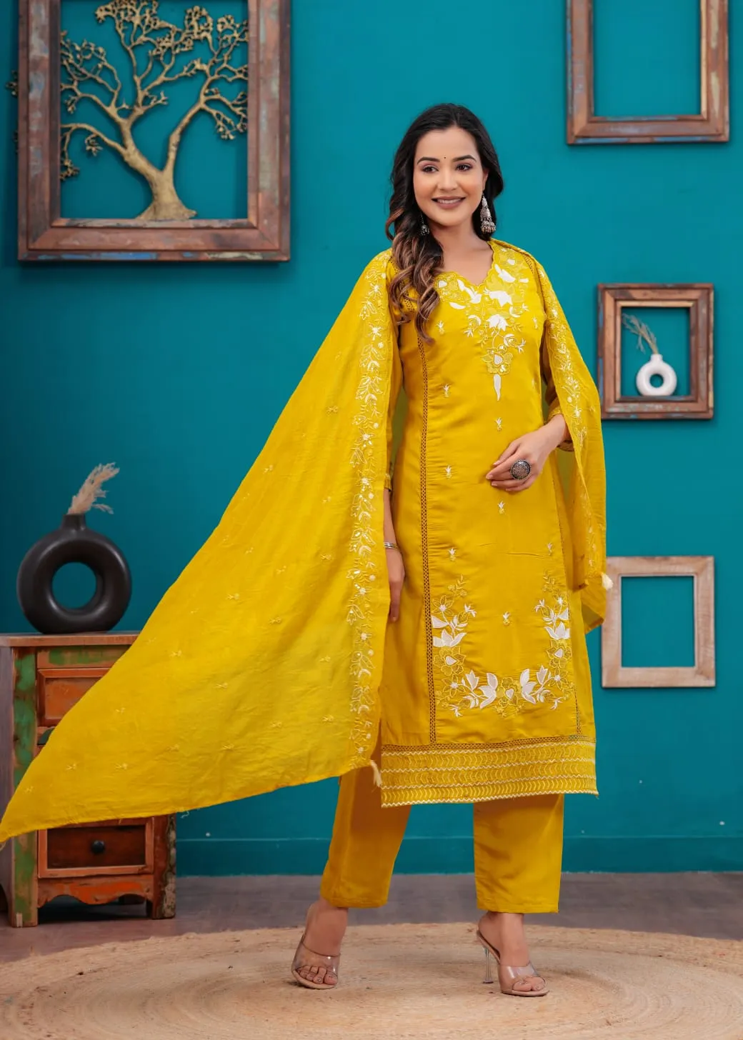 Roman Silk Kurti Pant Set with Chanderi Dupatta – Embroidered 3-Piece Suit