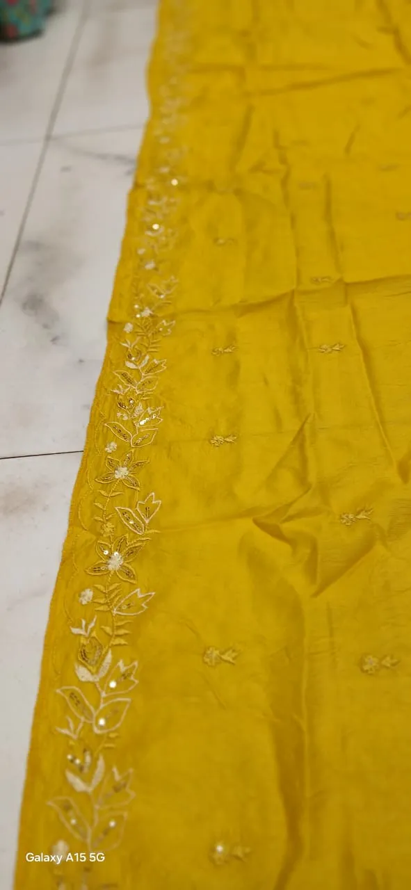 Roman Silk Kurti Pant Set with Chanderi Dupatta – Embroidered 3-Piece Suit
