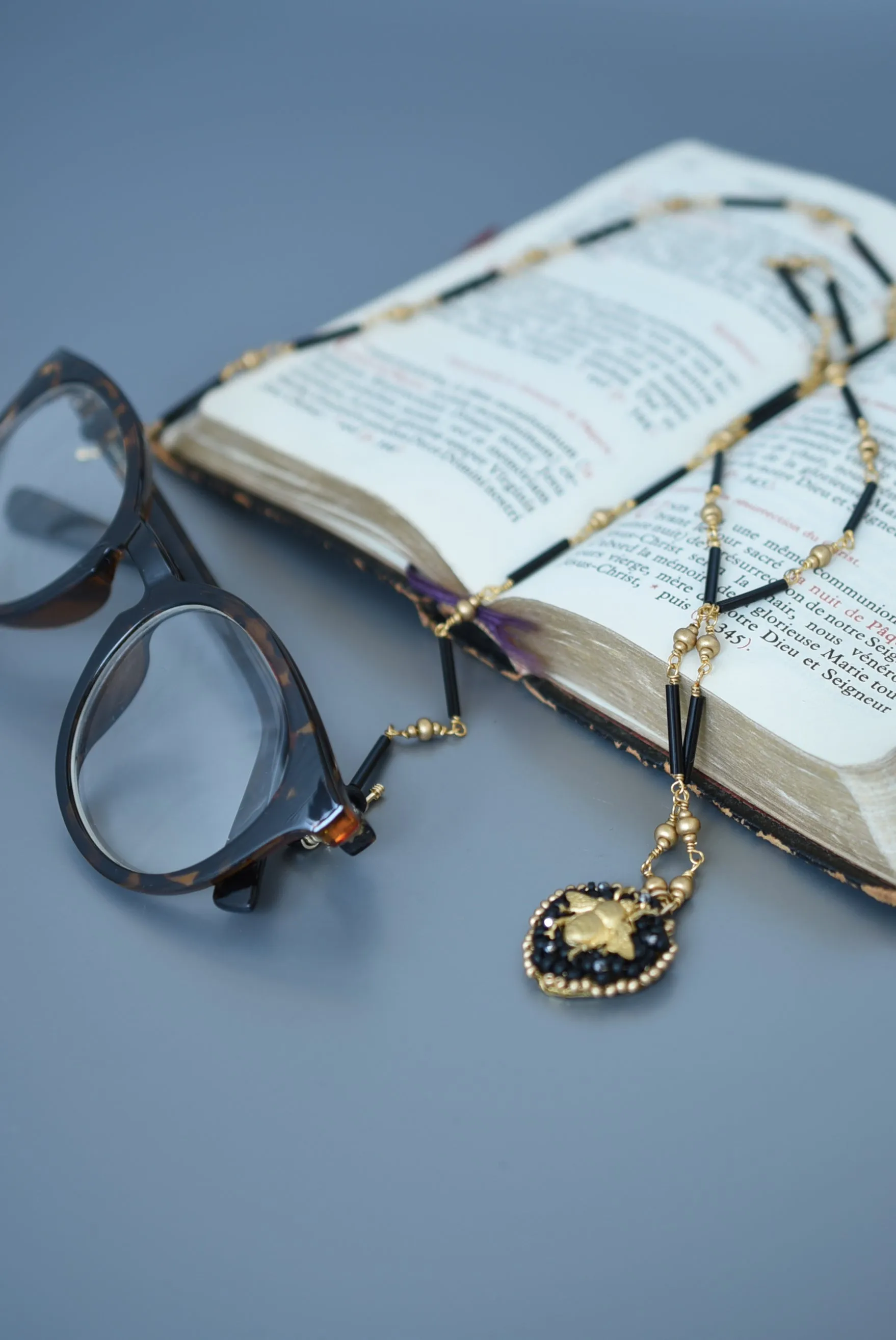 stitch hachi long necklace(glasses chain)